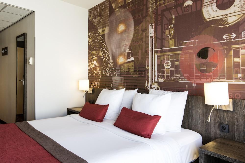 Leonardo Hotel Eindhoven City Center Former Crown Hotel Bagian luar foto