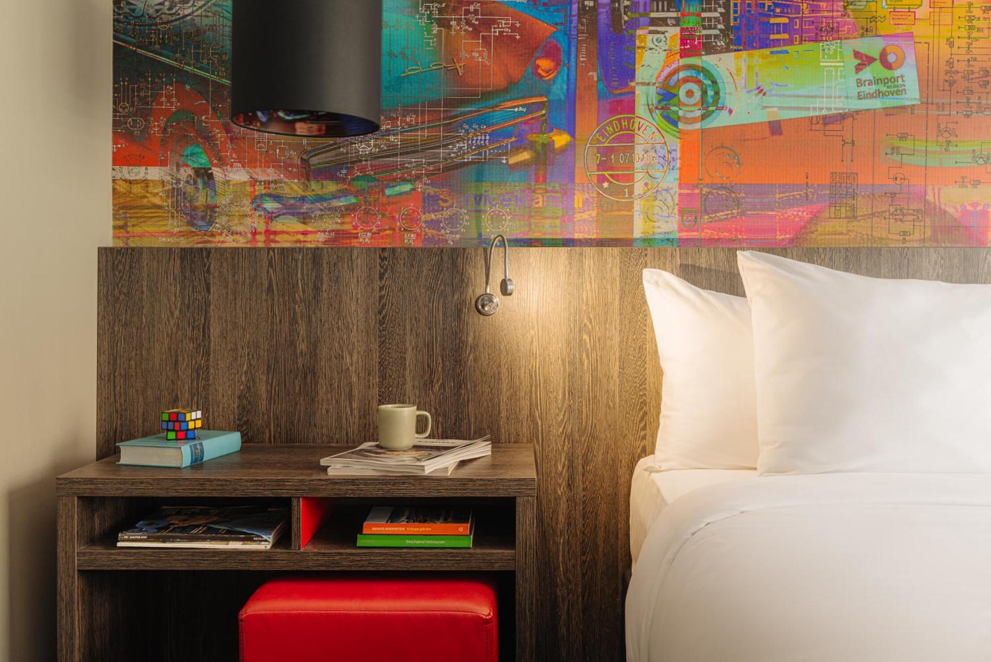 Leonardo Hotel Eindhoven City Center Former Crown Hotel Bagian luar foto