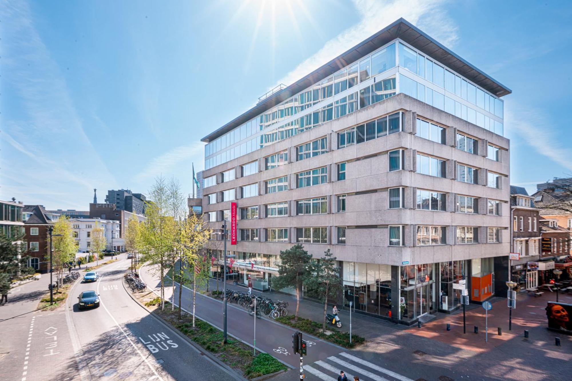 Leonardo Hotel Eindhoven City Center Former Crown Hotel Bagian luar foto